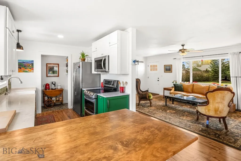 3210 E Hollyhock Drive Belgrade MT 59714