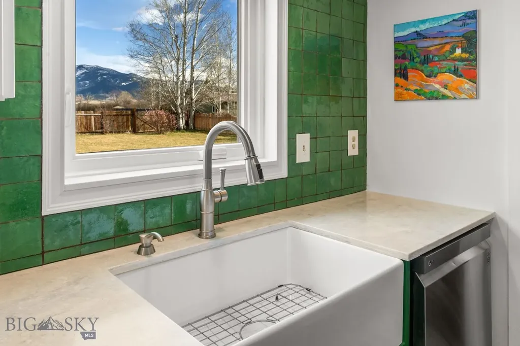 3210 E Hollyhock Drive Belgrade MT 59714