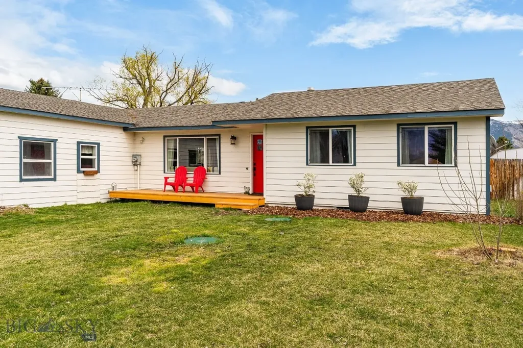 3210 E Hollyhock Drive Belgrade MT 59714