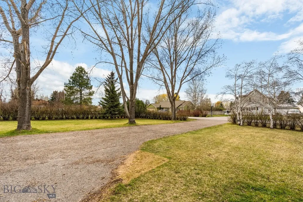 3210 E Hollyhock Drive Belgrade MT 59714