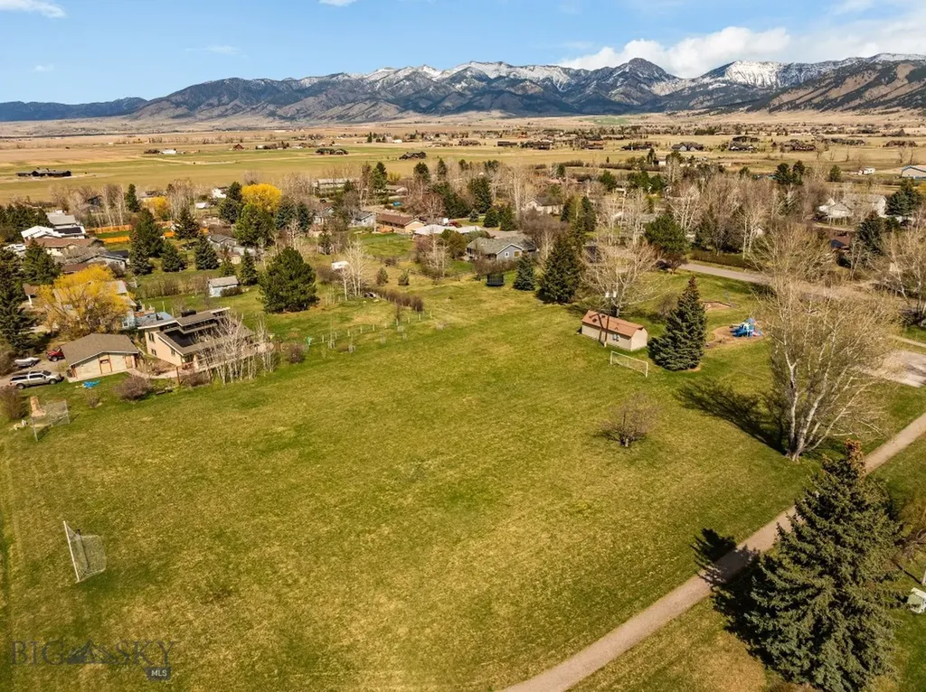 3210 E Hollyhock Drive Belgrade MT 59714