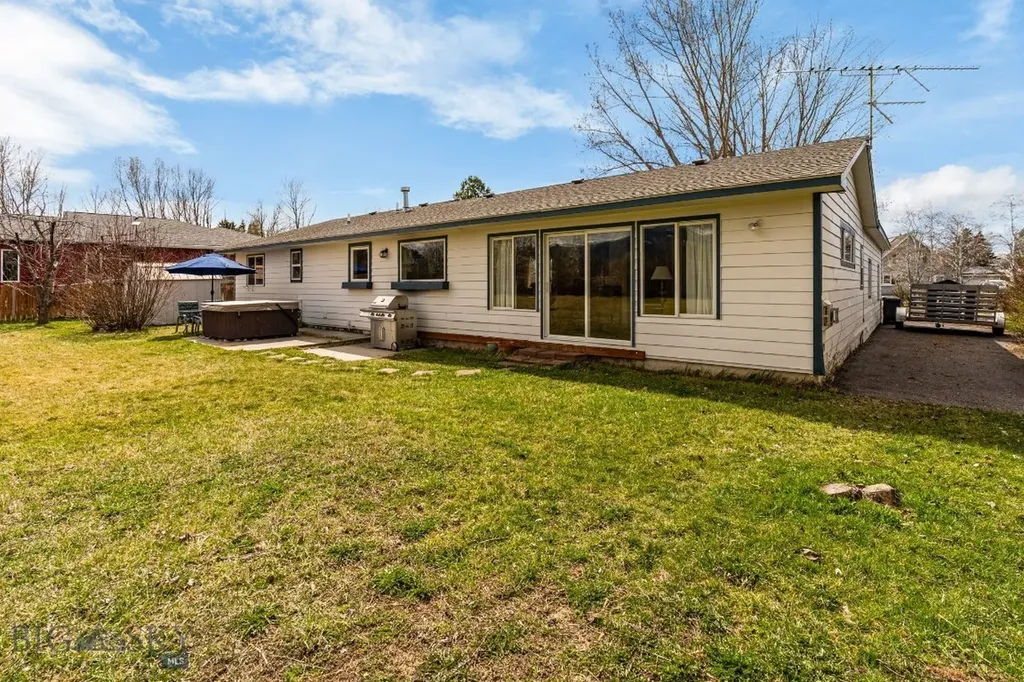 3210 E Hollyhock Drive Belgrade MT 59714