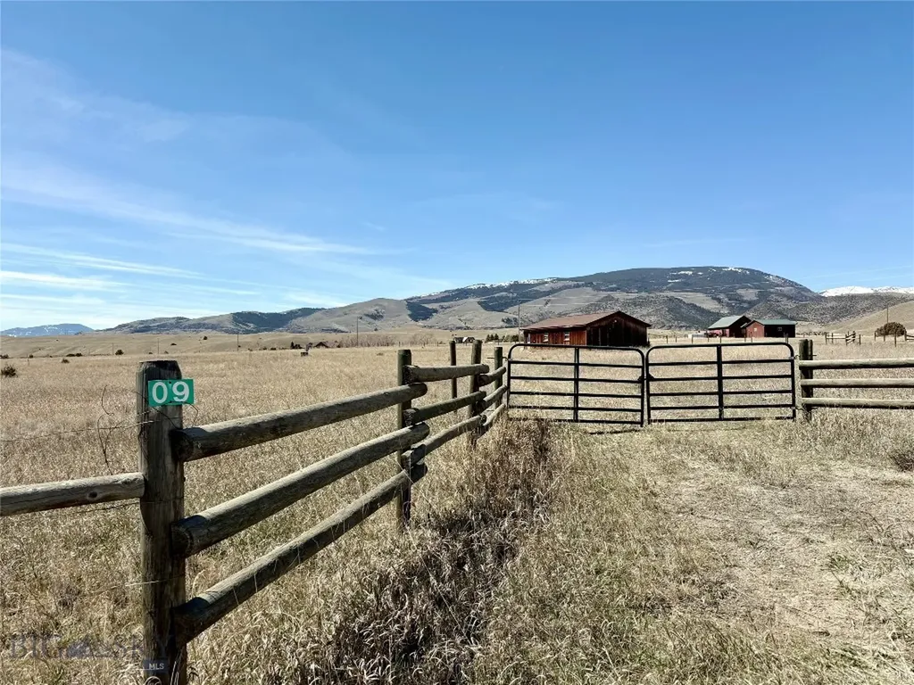 9 Paradise Ranch Road Livingston MT 59047