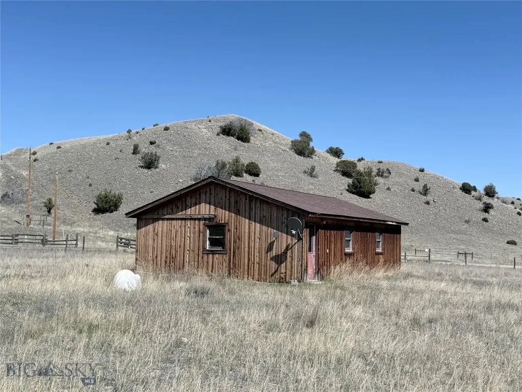 9 Paradise Ranch Road Livingston MT 59047