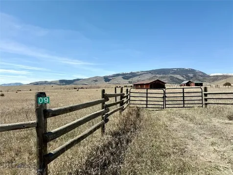 9 Paradise Ranch Road Livingston MT 59047
