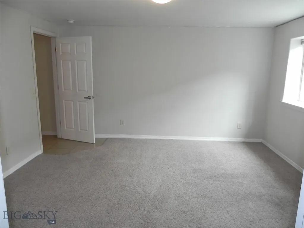 1125 N River Rock Belgrade MT 59714