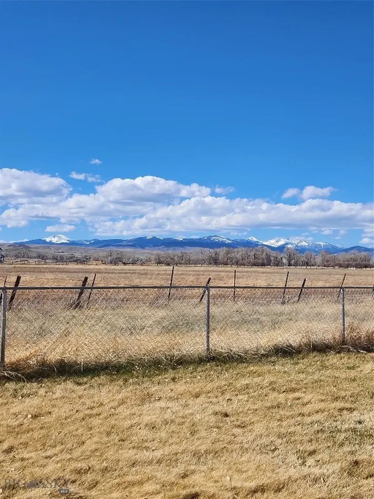 209 Taylor Drive Dillon MT 59725