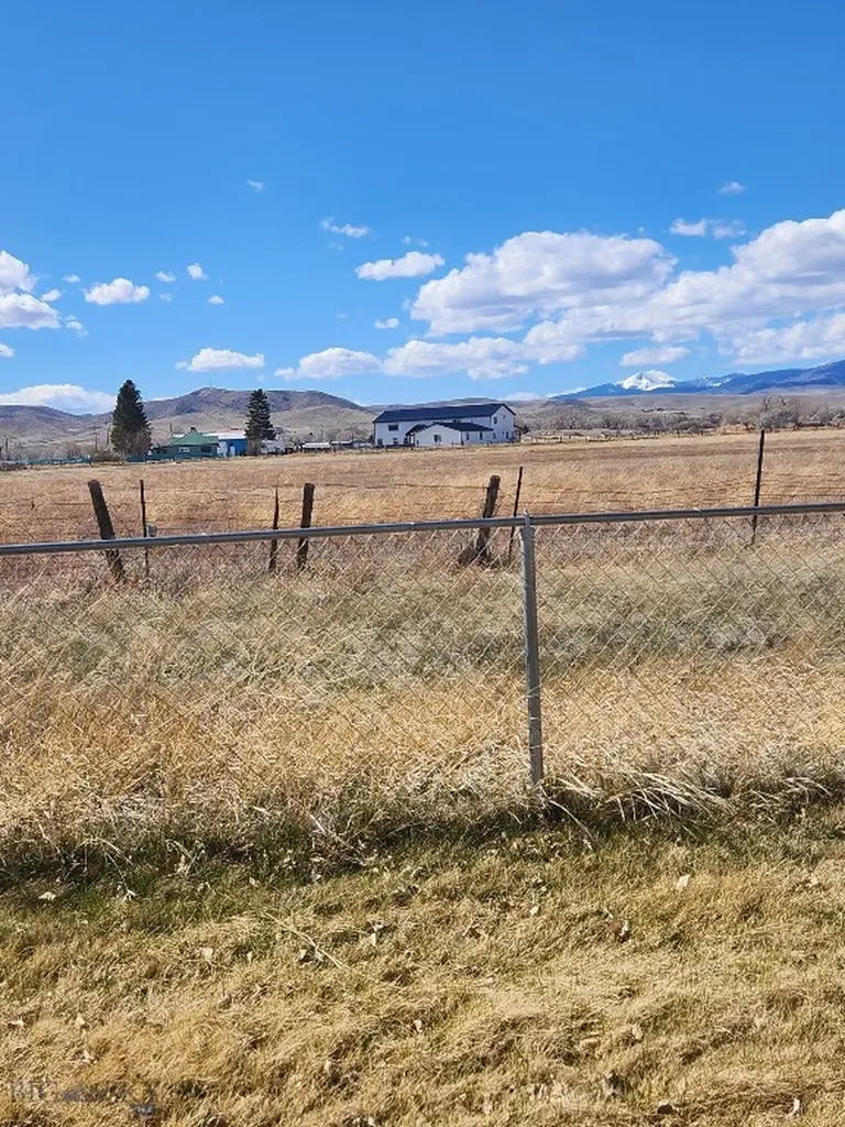 209 Taylor Drive Dillon MT 59725