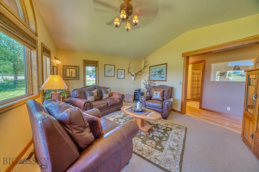 886 Wierda Way Manhattan MT 59741