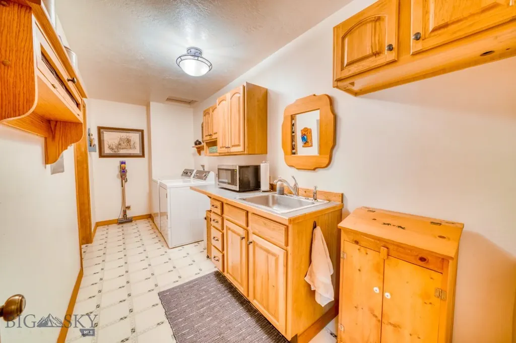 886 Wierda Way Manhattan MT 59741