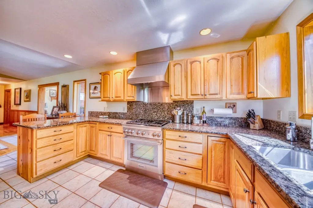 886 Wierda Way Manhattan MT 59741