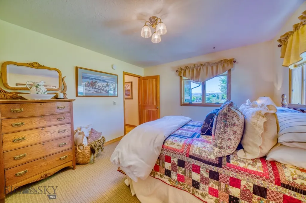 886 Wierda Way Manhattan MT 59741