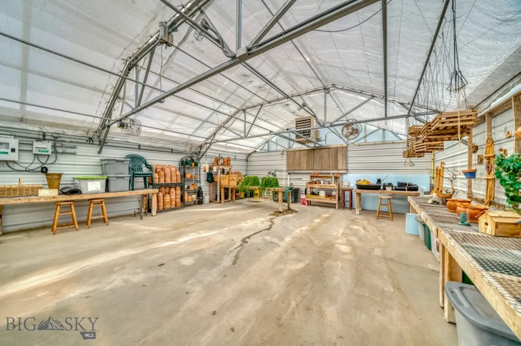 886 Wierda Way Manhattan MT 59741