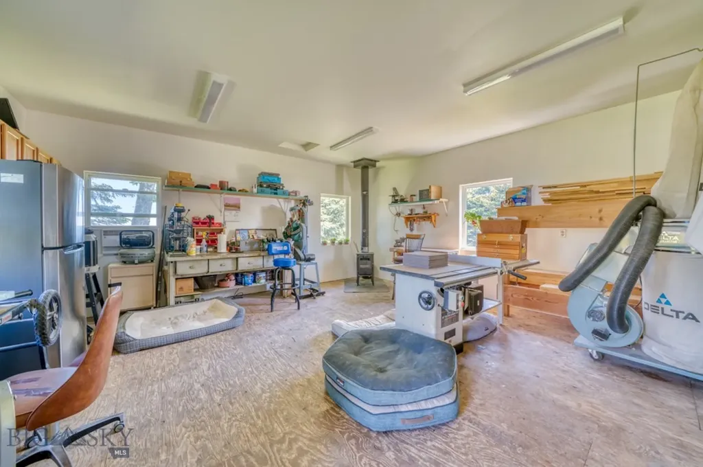 886 Wierda Way Manhattan MT 59741