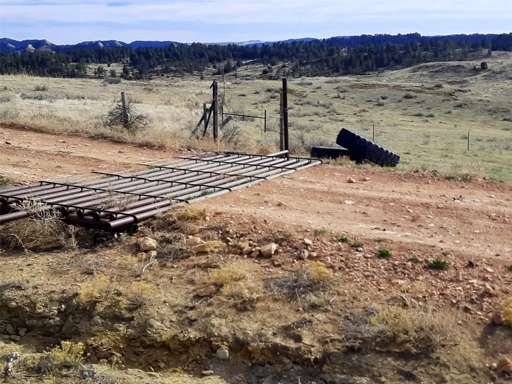 0 Davis Road Miles City MT 59301
