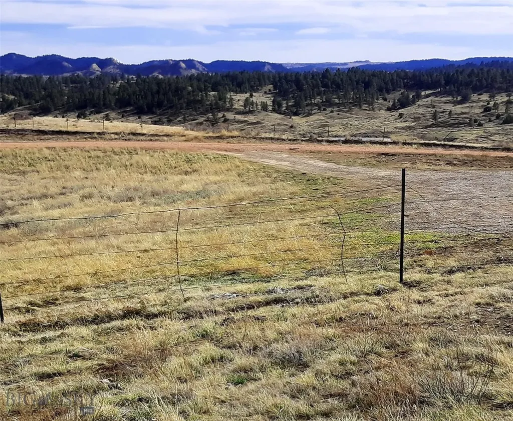 0 Davis Road Miles City MT 59301
