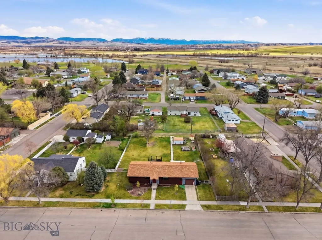 405 4th Avenue E Three Forks MT 59752