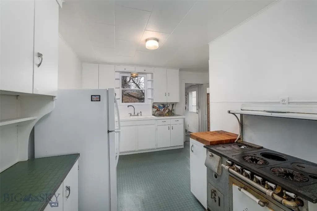 226 S E Street Livingston MT 59047