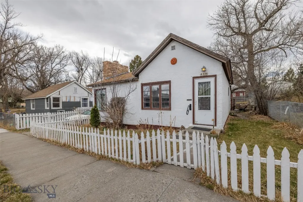 226 S E Street Livingston MT 59047