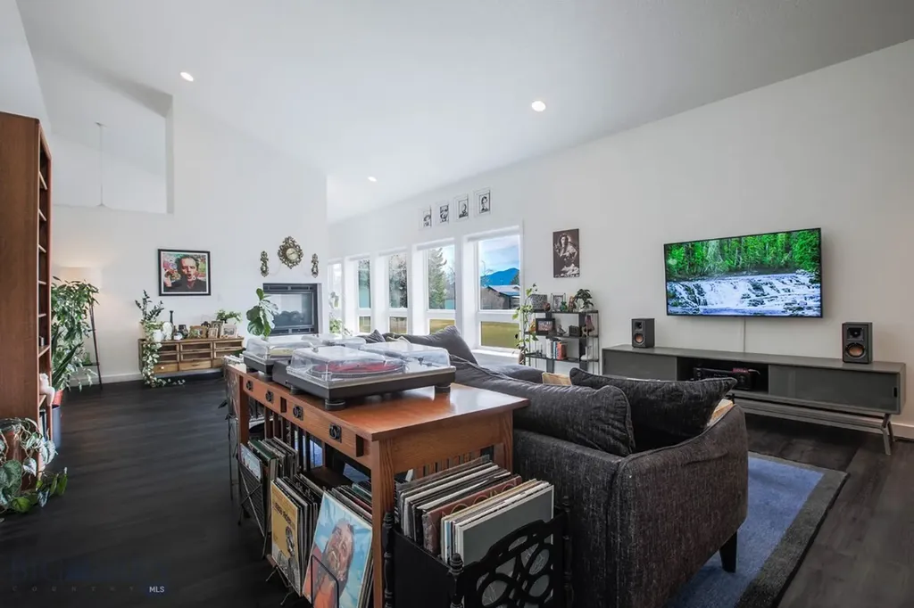 308 E 3rd Avenue Boulder MT 59632