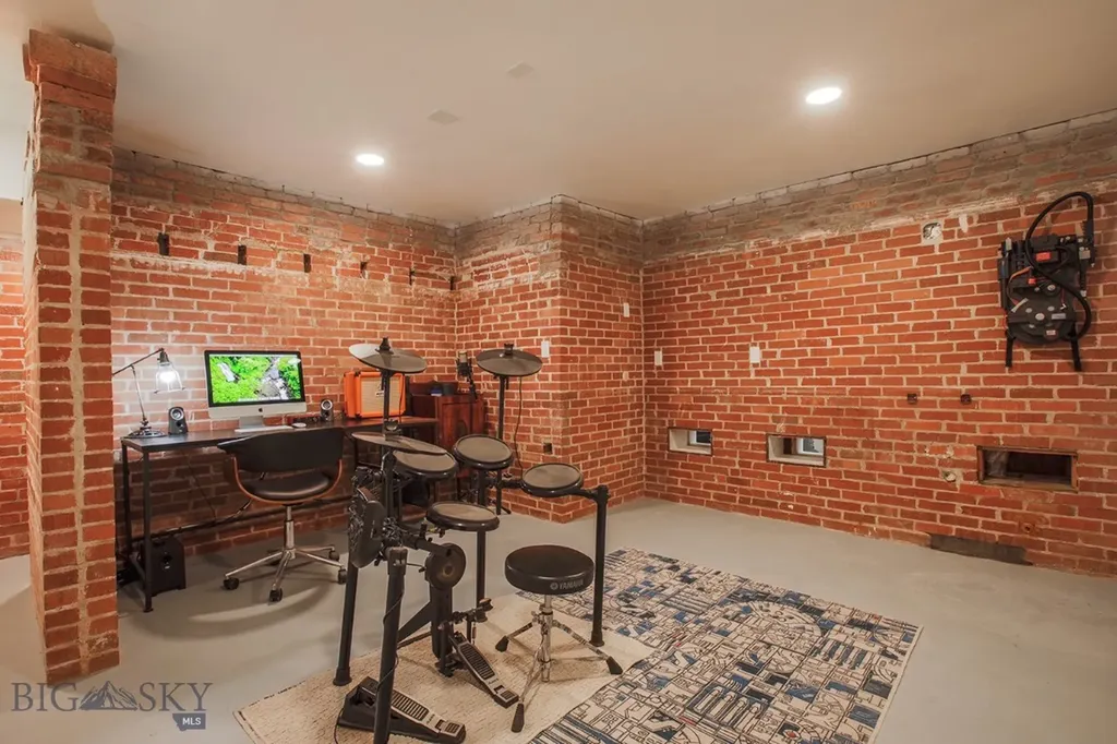 308 E 3rd Avenue Boulder MT 59632
