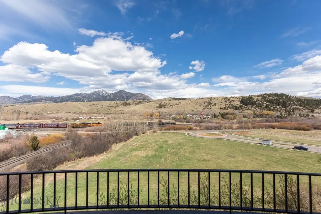 150 Village Crossing Way Bozeman MT 59715