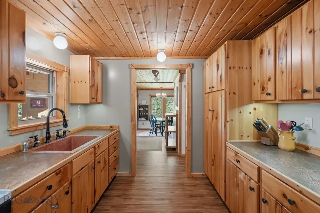 1105 South Boulder Road Cardwell MT 59721