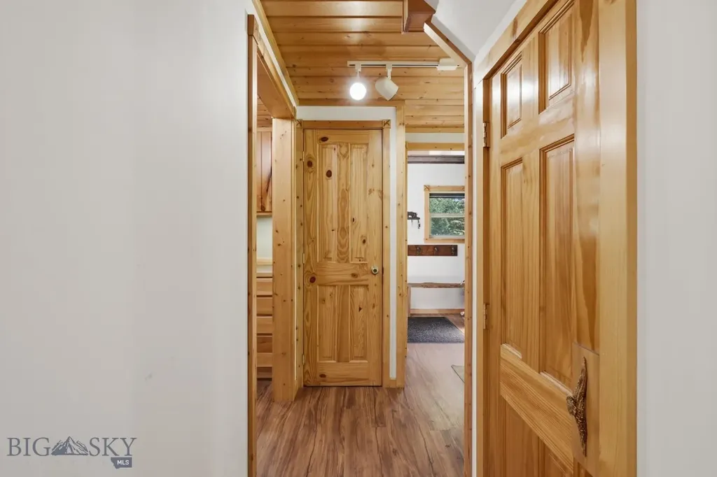 1105 South Boulder Road Cardwell MT 59721