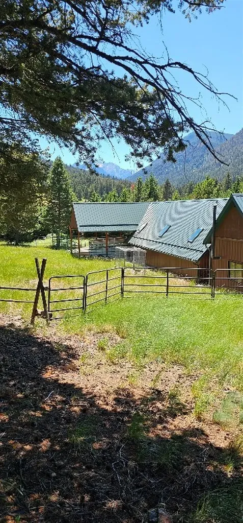 1105 South Boulder Road Cardwell MT 59721