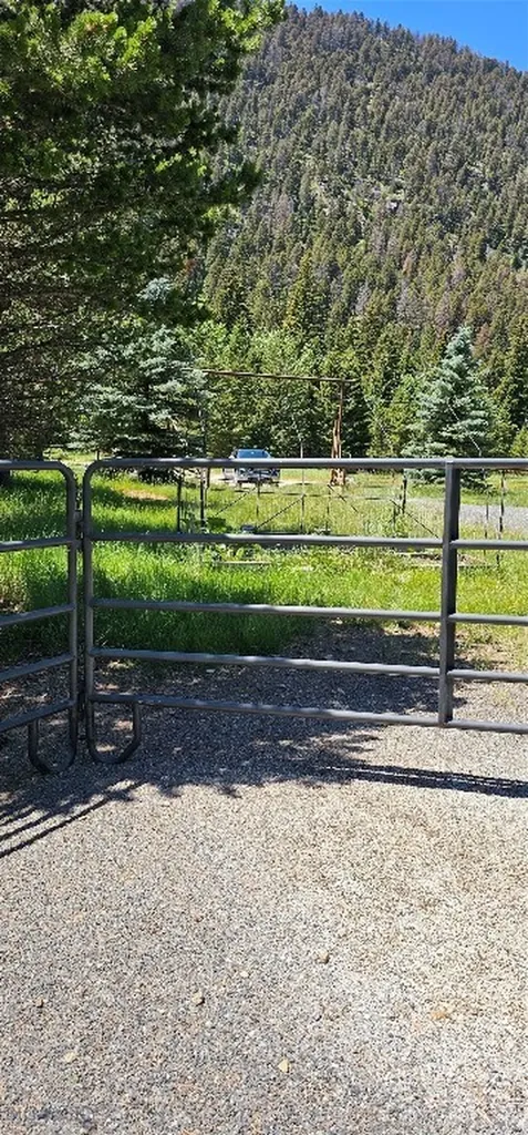 1105 South Boulder Road Cardwell MT 59721