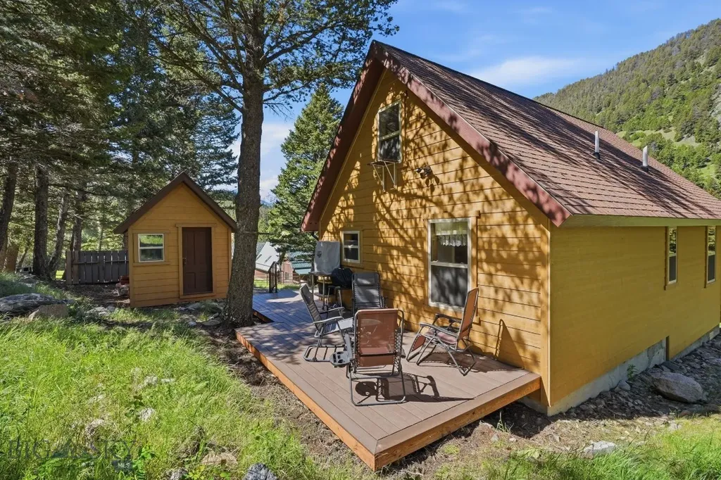 1105 South Boulder Road Cardwell MT 59721