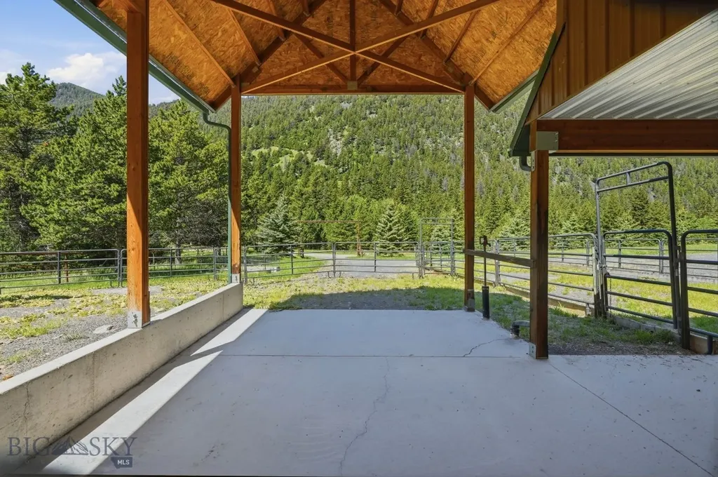1105 South Boulder Road Cardwell MT 59721
