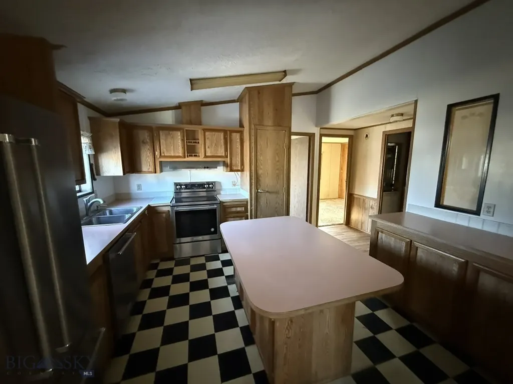 103 Howe Street Anaconda MT 59711