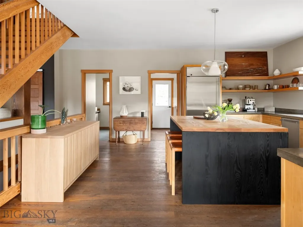 210 Upper Kelly Creek Road Bozeman MT 59715