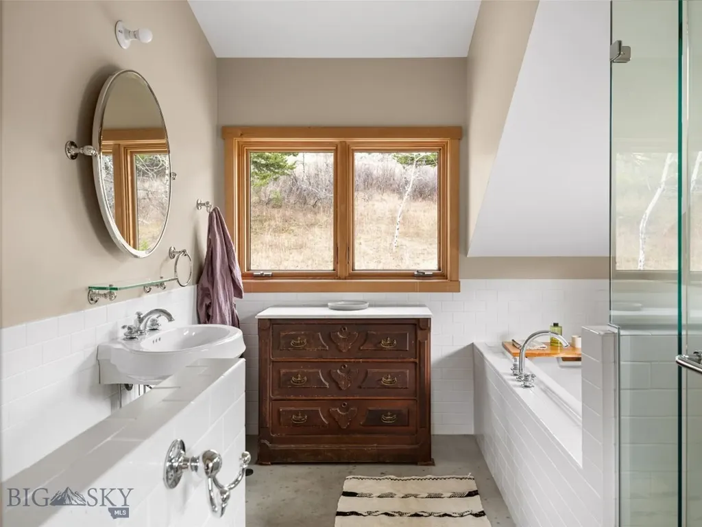 210 Upper Kelly Creek Road Bozeman MT 59715