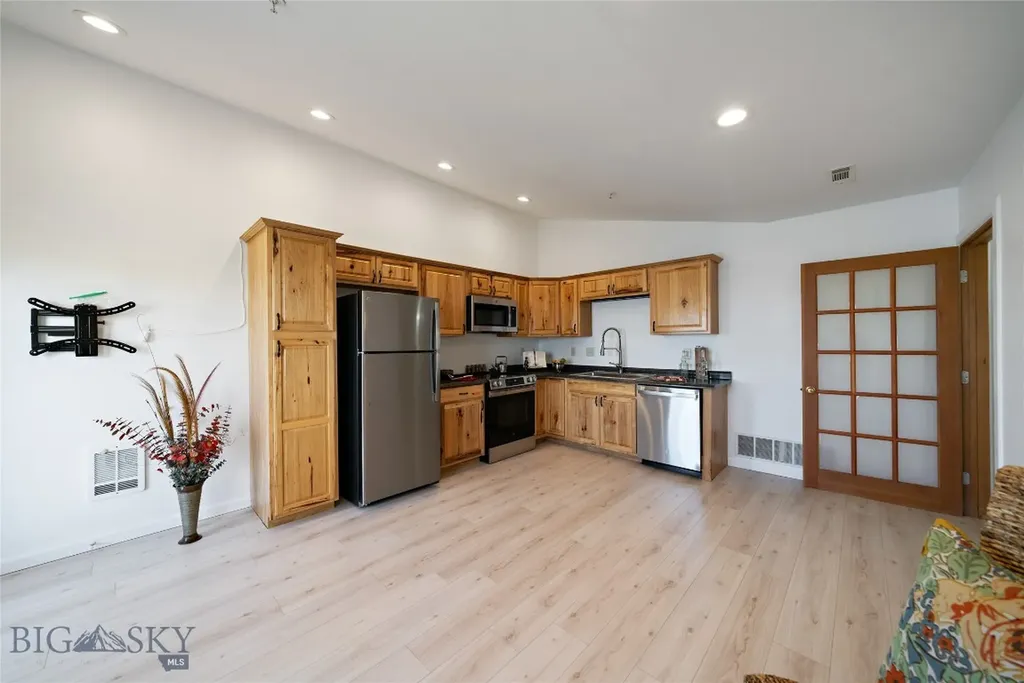 129 Village Drive Belgrade MT 59714