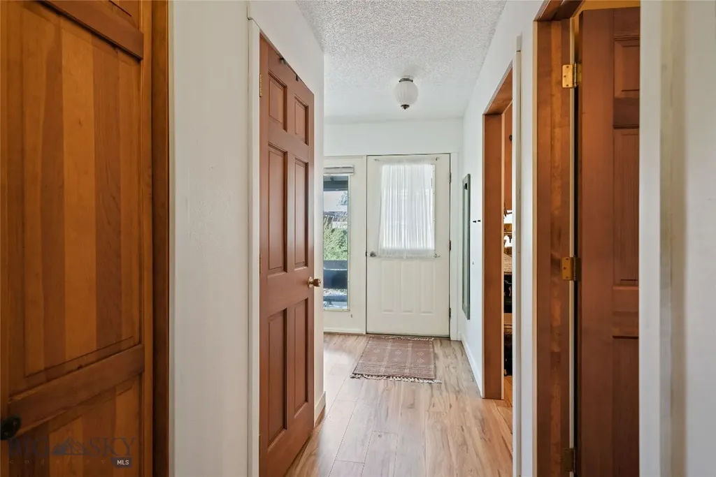 206 Pioneer Way Bozeman MT 59715