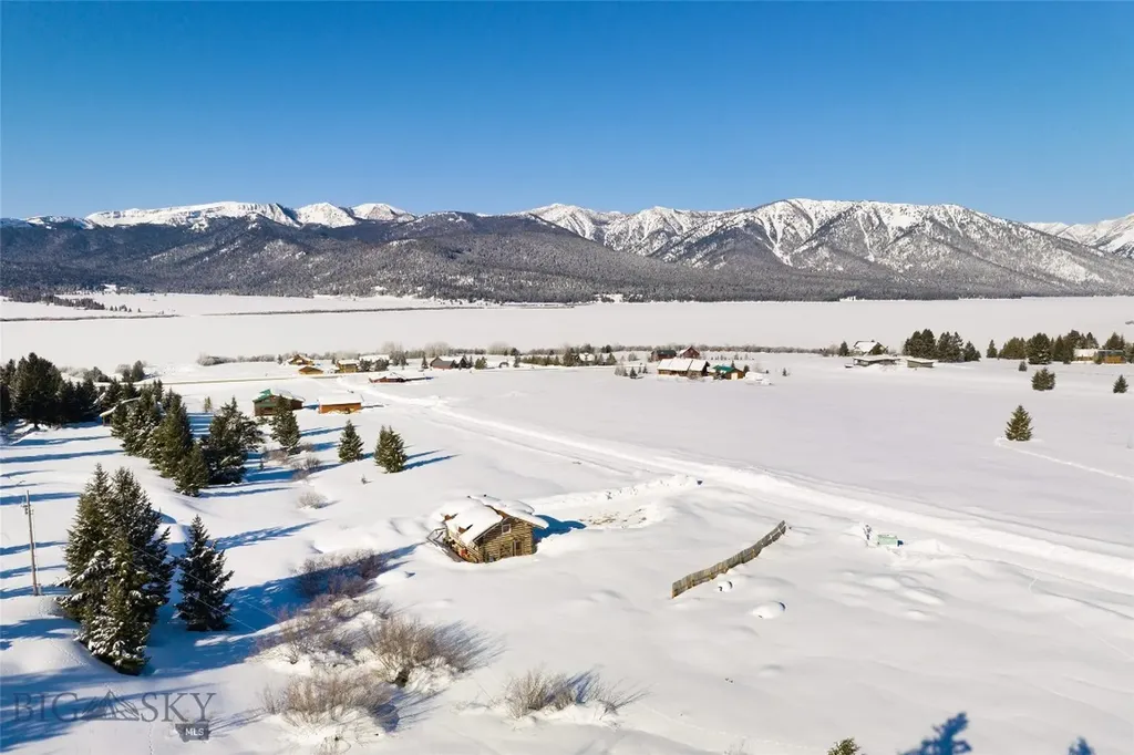 212 Hebgen Lodge Road West Yellowstone MT 59758