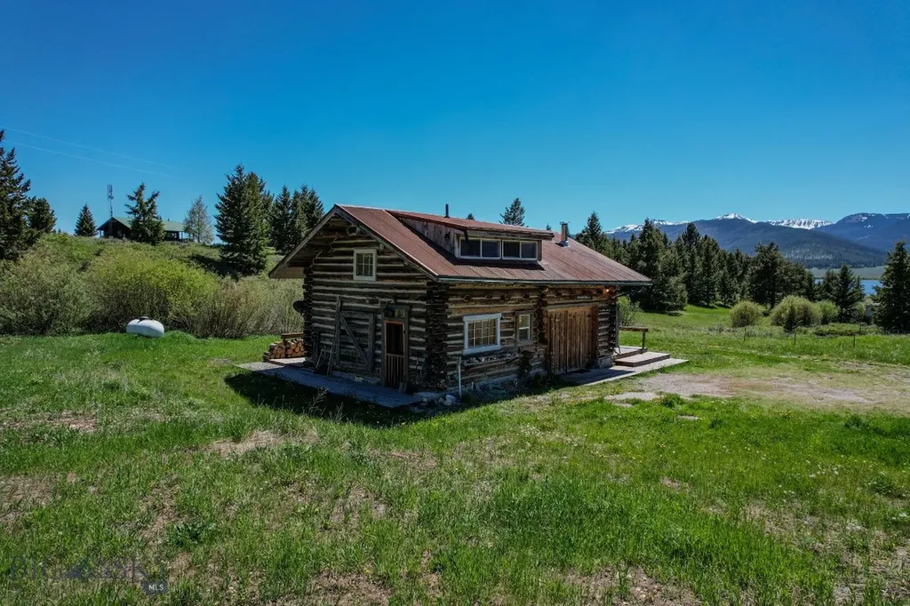 212 Hebgen Lodge Road West Yellowstone MT 59758