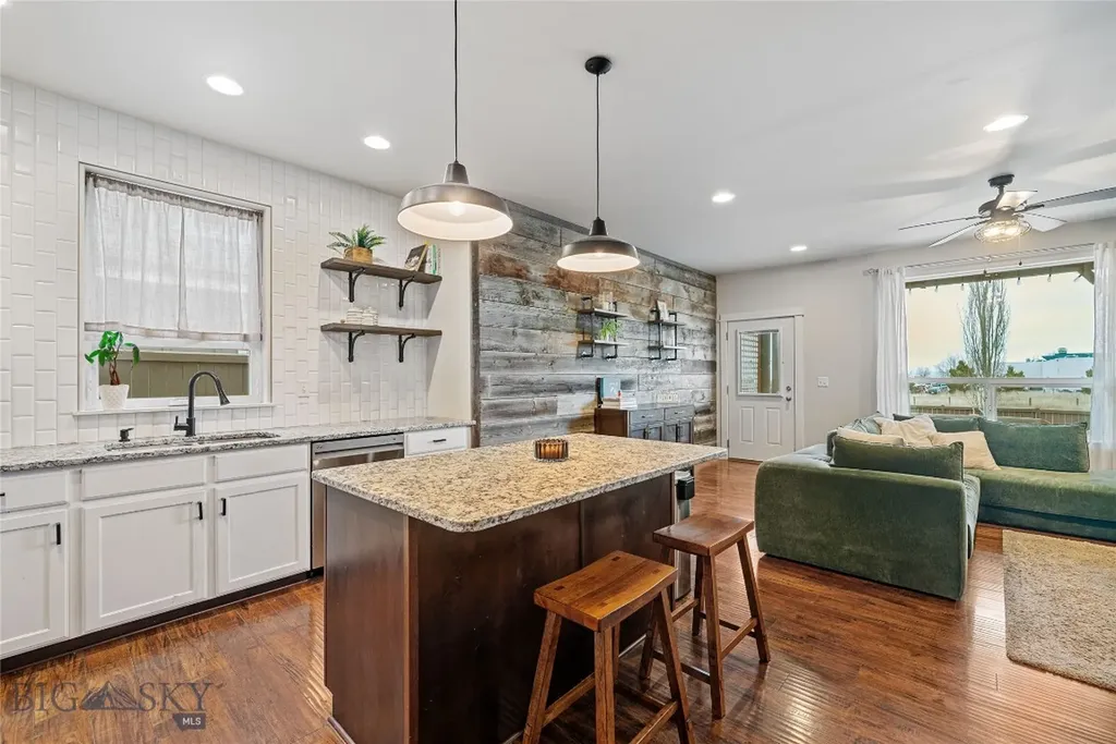 73 Ramshorn Peak Lane Bozeman MT 59718