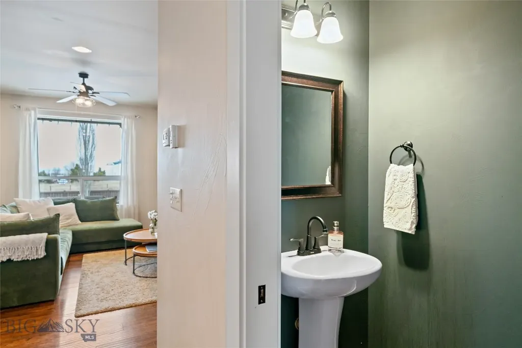 73 Ramshorn Peak Lane Bozeman MT 59718