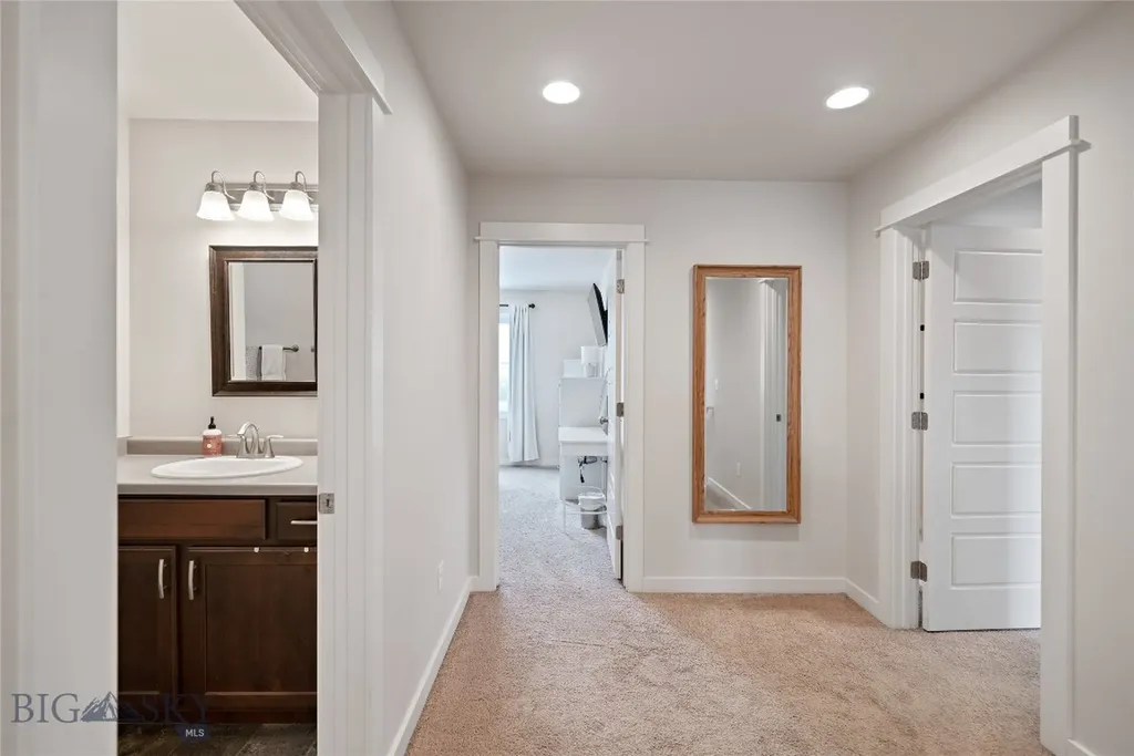73 Ramshorn Peak Lane Bozeman MT 59718