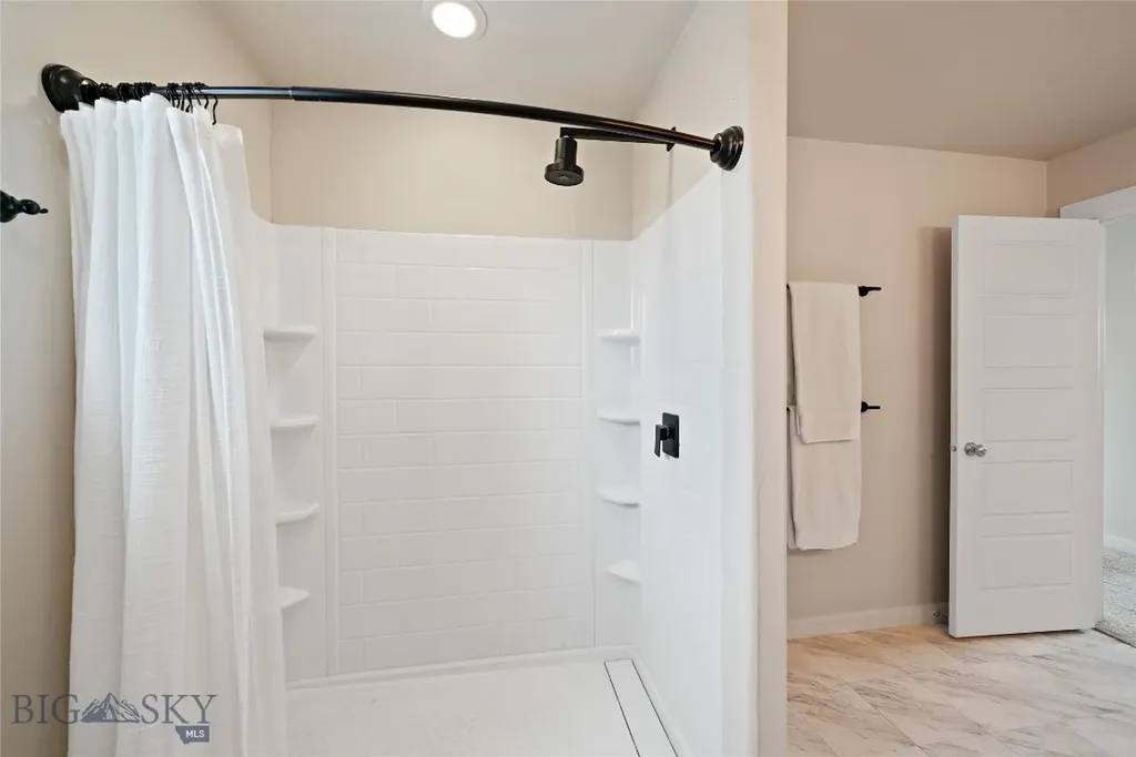 73 Ramshorn Peak Lane Bozeman MT 59718