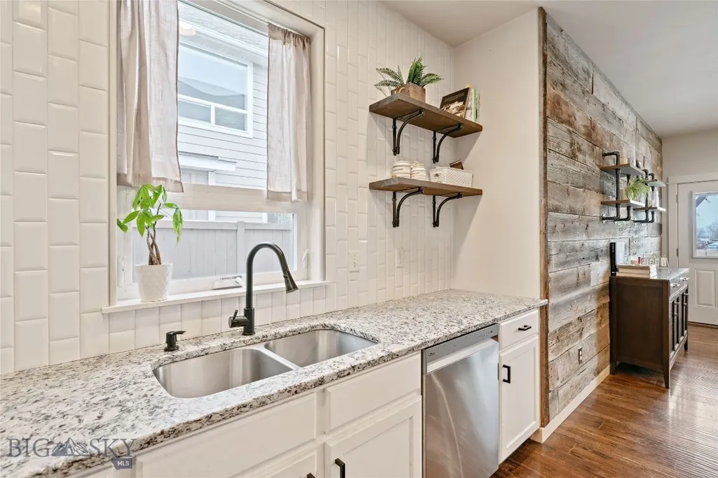 73 Ramshorn Peak Lane Bozeman MT 59718