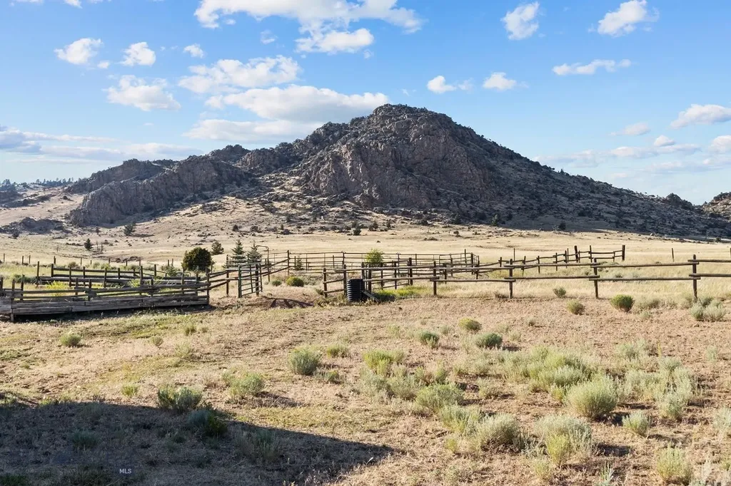 516 Mount Highway 287 W Ennis MT 59729