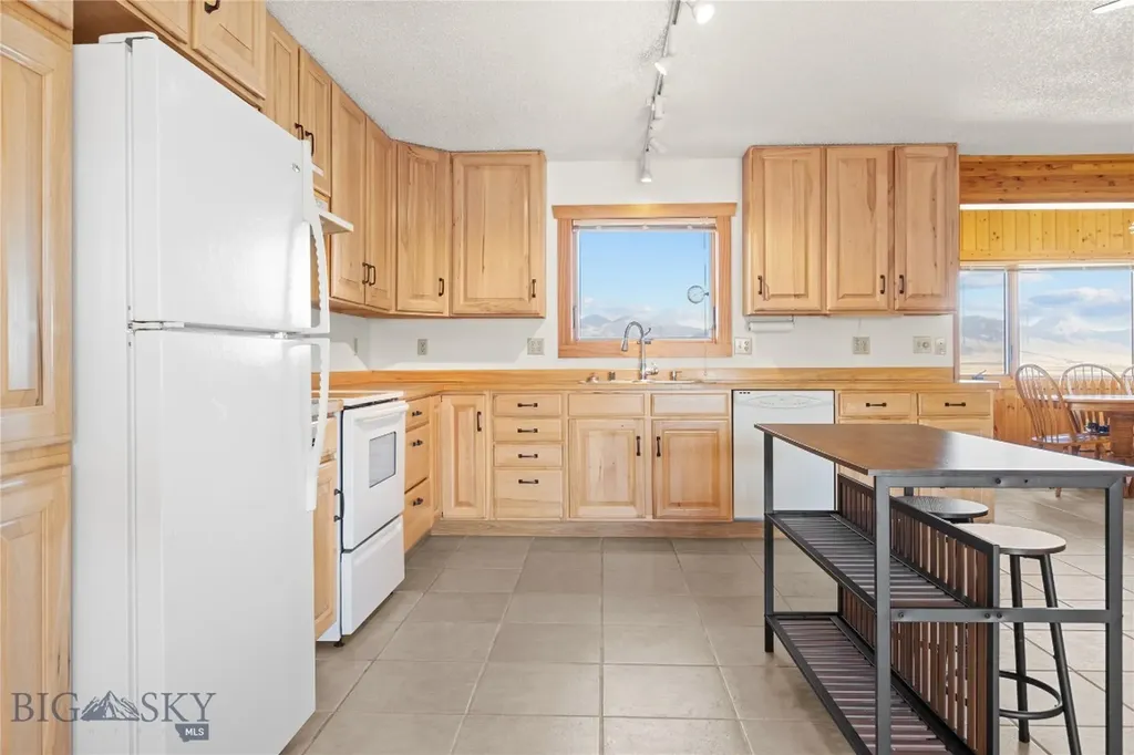 516 Mount Highway 287 W Ennis MT 59729