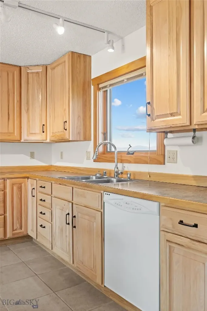 516 Mount Highway 287 W Ennis MT 59729