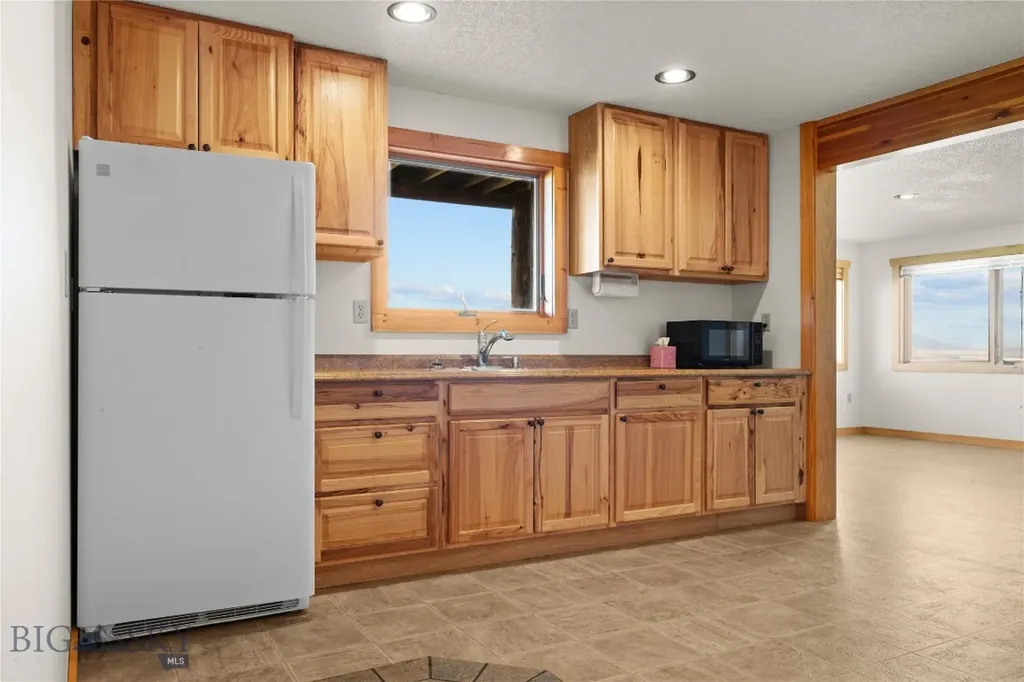 516 Mount Highway 287 W Ennis MT 59729