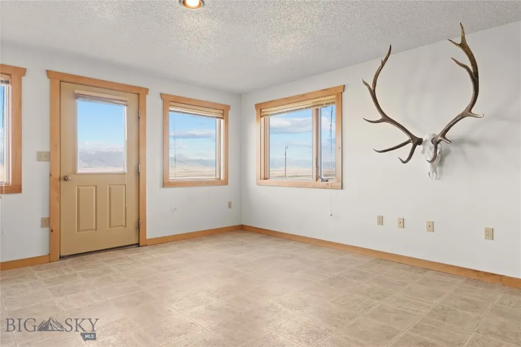 516 Mount Highway 287 W Ennis MT 59729