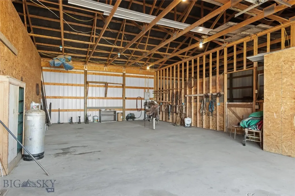 516 Mount Highway 287 W Ennis MT 59729